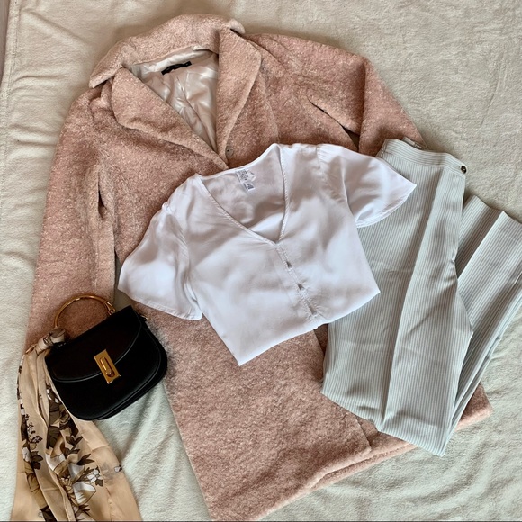 Lyla + Luxe Pink Fuzzy/Teddy Over-sized Trench, size Medium - Picture 3 of 3